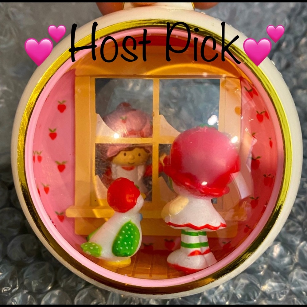 💕Hp💕 NIB strawberry shortcake ornament 1984 doll
